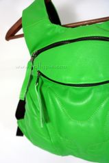 Салатовый кожаный рюкзак женский