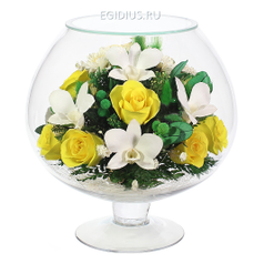 Цветы в стекле: Композиция из натуральных орхидей и роз. (19616)