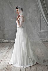 Эксклюзивное свадебное платье EERIBIYA WHITE