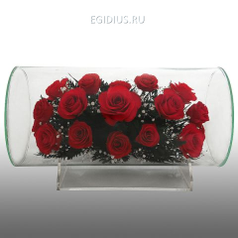 Цветы в стекле: Композиция из натуральных роз. (10251)