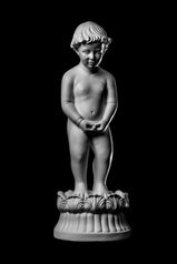 Статуя Писающий мальчик ST-015 