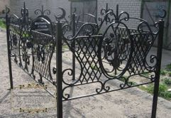 оградка на кладбище