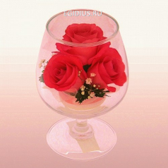Цветы в стекле: Композиция из натуральных роз.Размер: (6490)