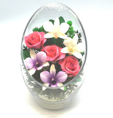 Цветы в стекле: Композиция из натуральных роз и орхидей (13549)